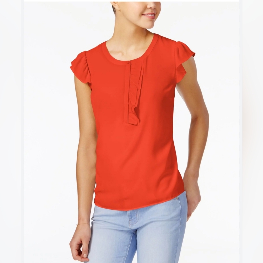 NWOT MAISON JULES RUFFLE TOP